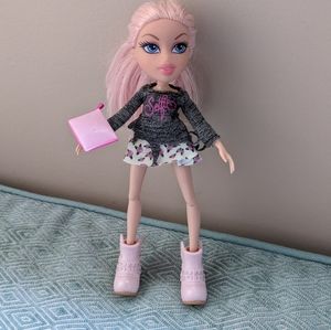 Bratz Cloe Doll & Accessories